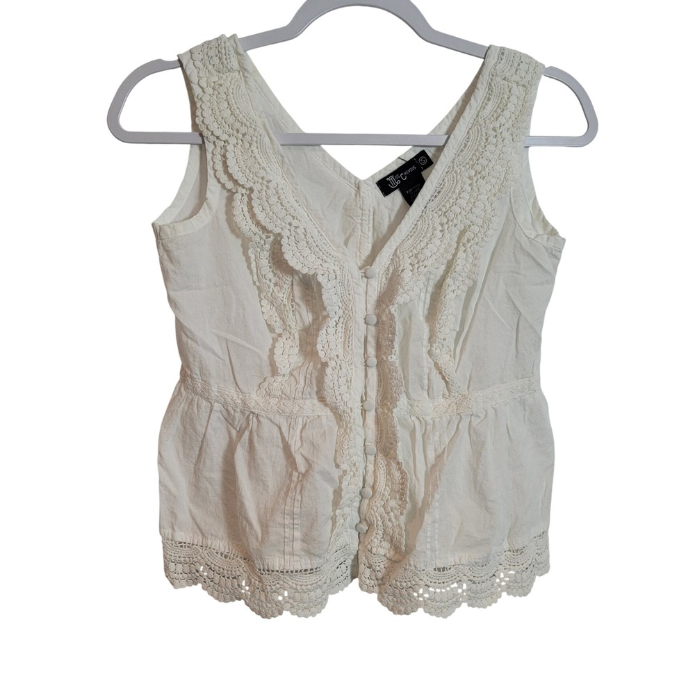 Miss Chievous White Cotton Crochet Lace Peplum Button Front Top S Boho Coquette